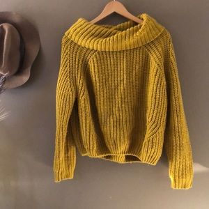 Moon & Madison sweater